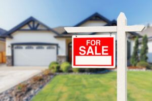 What to Look for in the Roof When You're Buying a Home - Blog 9